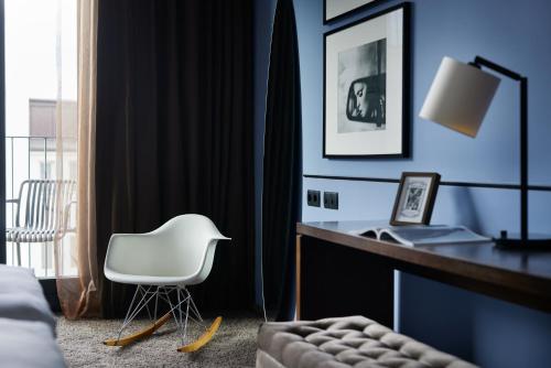 George M Room