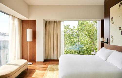 Park Corner Suite