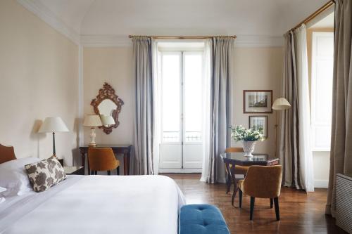 Deluxe Junior Suite with Balcony or Terrace and Sea View