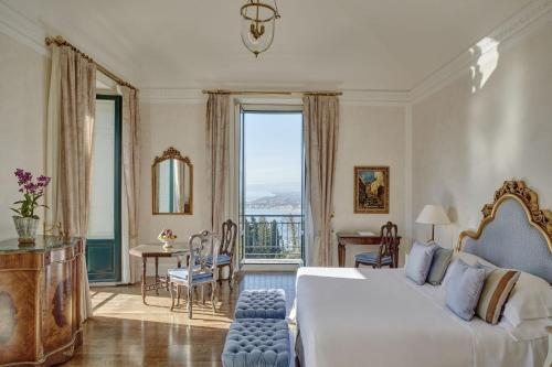 Deluxe Junior Suite with Balcony or Terrace and Sea View