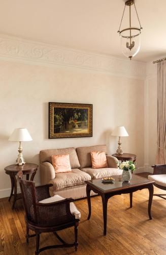 Deluxe Suite with with Balcony or Terrace and Sea View