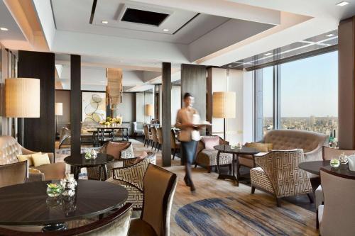 Horizon Club Deluxe King Room