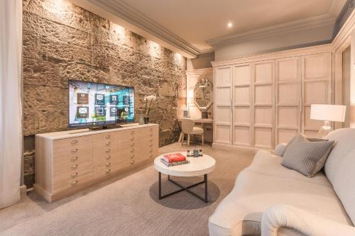 Feature Twin or Double Room