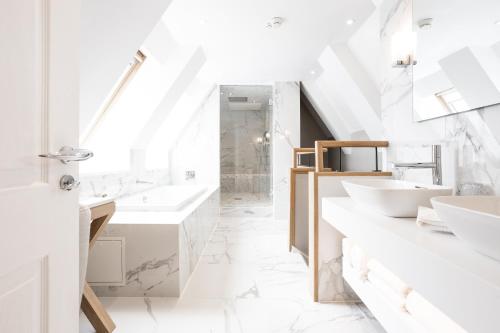 Penthouse Suite 