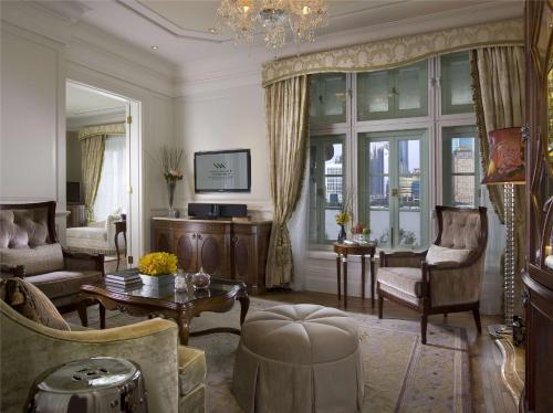 Heritage Club Suite with River View