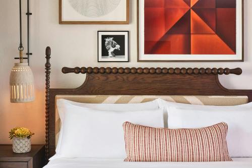 One-Bedroom King Suite with Sofa Bed and Terrace
