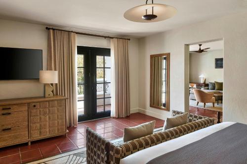 One-Bedroom King Suite with Sofa Bed and Terrace
