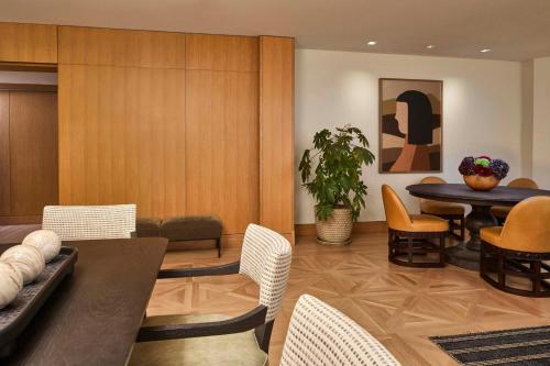 Two Bedroom Penthouse Suite with Ocean view, Fireplace and Balcony  