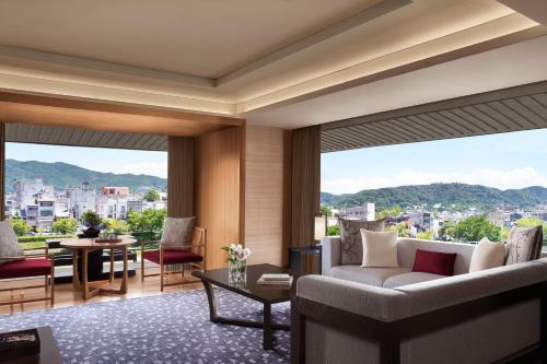 Corner Suite MINAMI