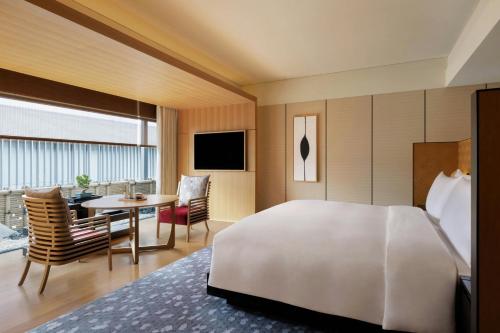 Deluxe KYOTO, Guest room, 1 King, Courtyard view