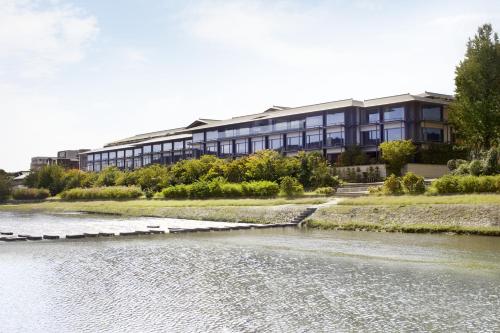 Grand Deluxe King Kamogawa River View