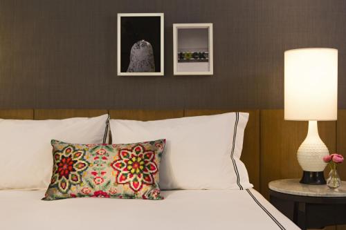 Essential King Room with Walk-In Shower