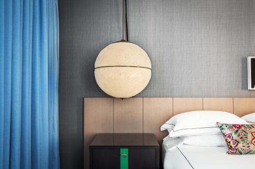 King Room with Mobility Accessible Roll-In Shower