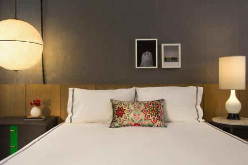 Essential Room 