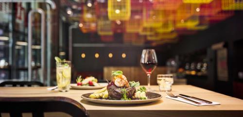  In Tune Room (DEAL!! Room incl. diner (€ 50.00 voucher for 2 guest) in Rhythms & breakfast)  