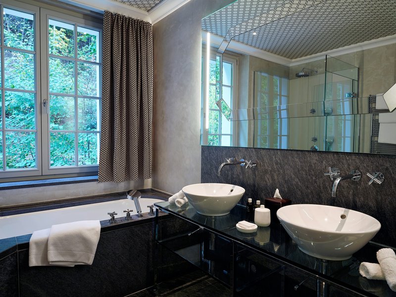 Grand Tower Suite