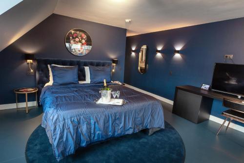 Superior King Room 