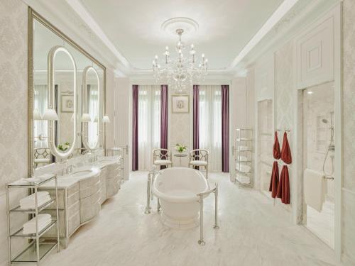 Royal Suite - King