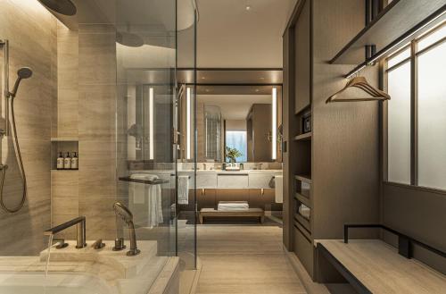 Corner Ginza Room Two Queen