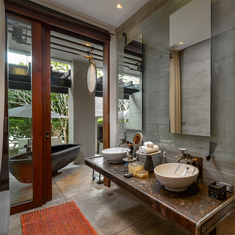 Private Pool Suite