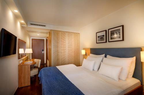 Superior Room for 2 Seaview - Hotel