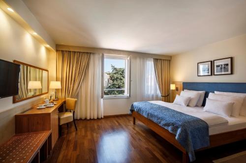  Special Offer - Standard Twin Room with New Year's Package