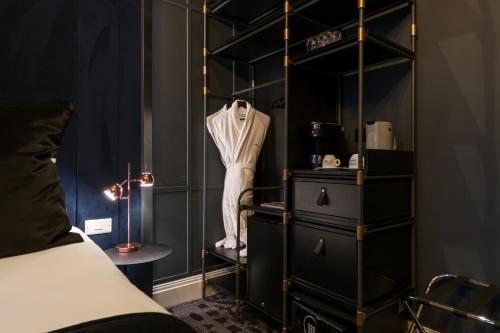 Balcony King Room