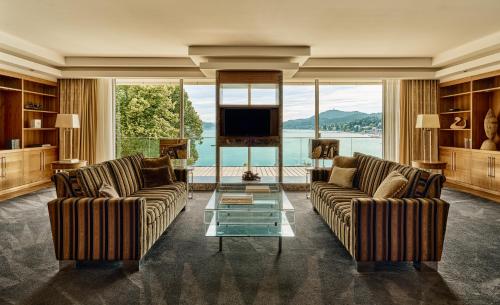 Infinity Suite with Lake View