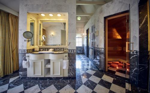 Rosengarten Suite with Sauna and Terrace