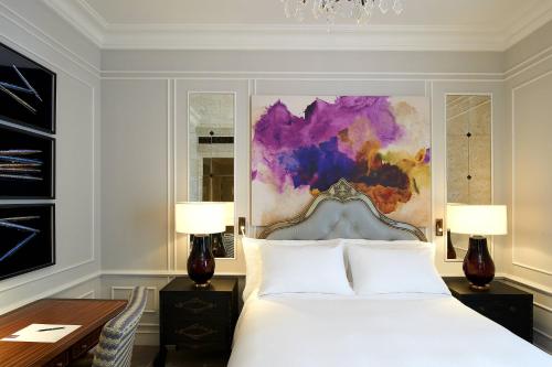 Classic Queen Room with Garden View