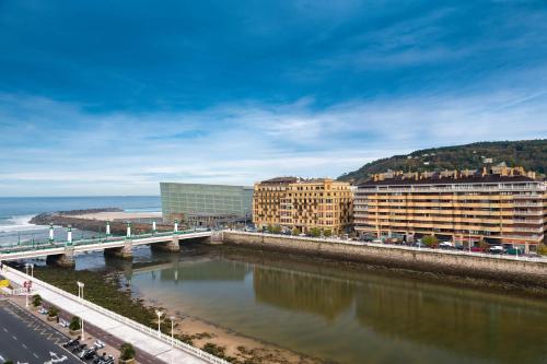 Royal Suite, 1 Bedroom Suite, 1 King, River view