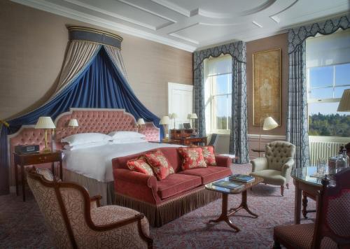 Suite with Garden View