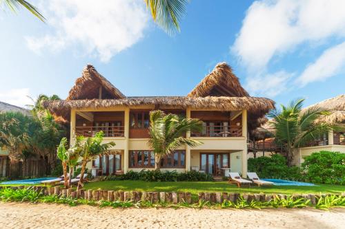 Premium King Suite with Ocean Front