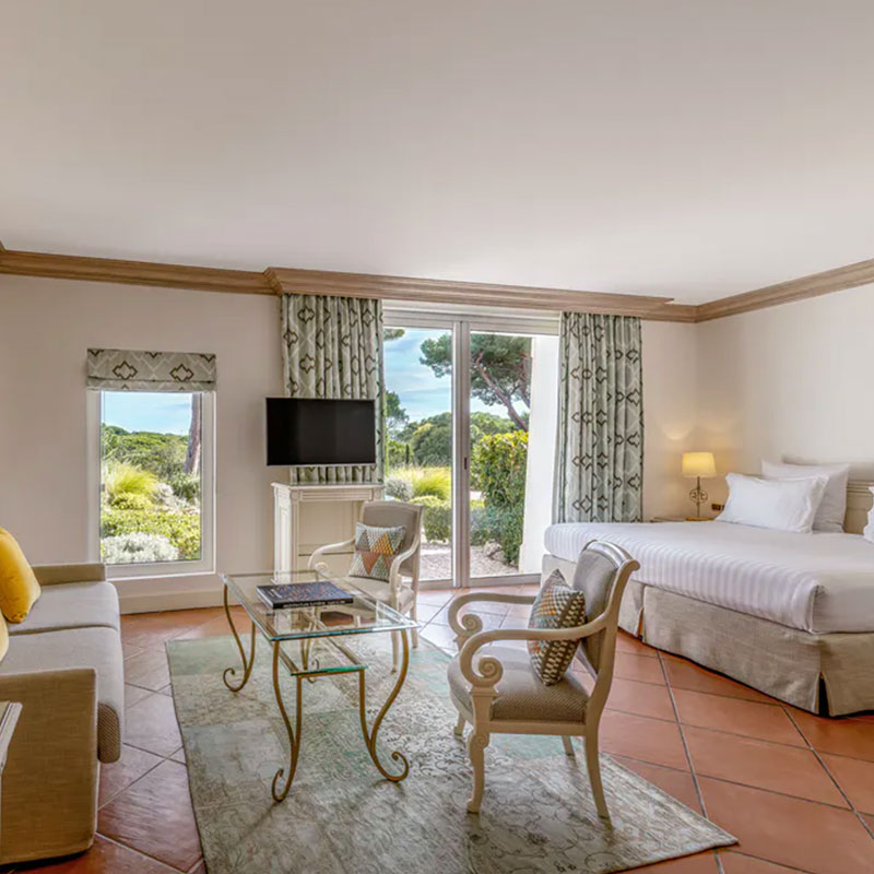 Junior Suite with Garden View