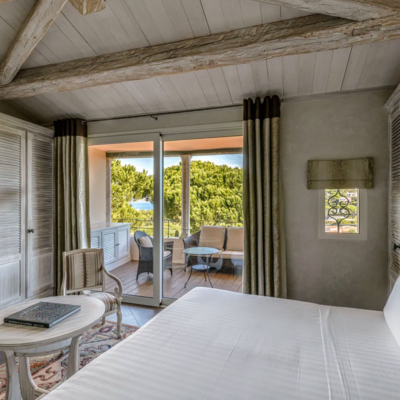 Poolside Deluxe Room 