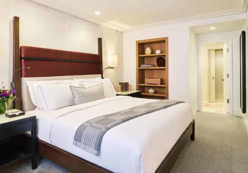 Premium Mountain Side 1 King Bed