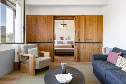Deluxe Ventoux Suite 