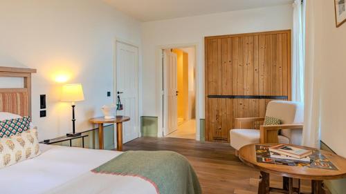 Prestige Room 