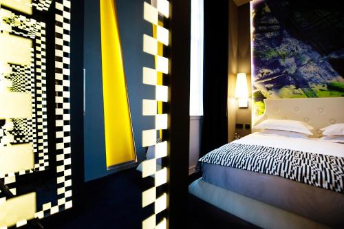 Signature Suite