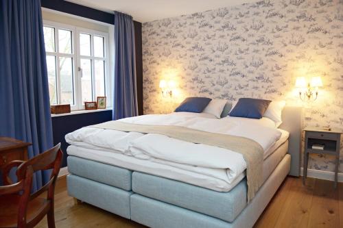 Superior Double - or Twin Room with air conditioner