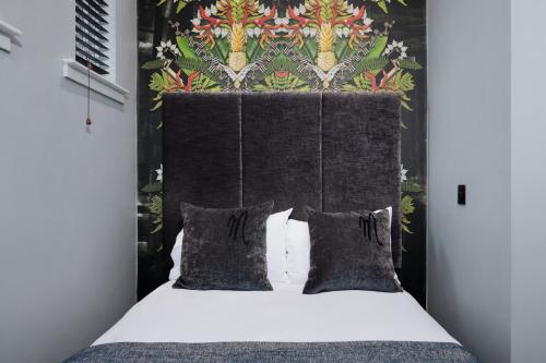 Single Club Room