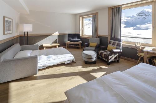 Family Lake View Suite