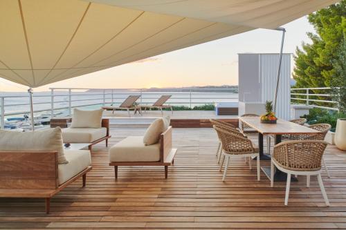 Terrace Suite,  2 Bedroom Suite with Jacuzzi and Sea View