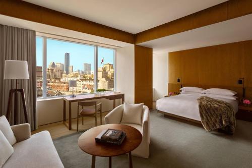 Deluxe Room with One King Bed