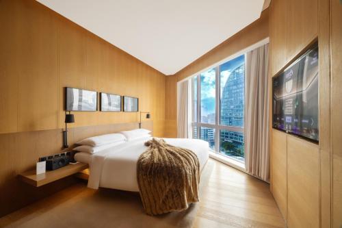 City View Loft with One King Bed