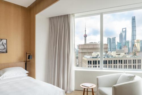 Pearl Tower View Queen Beds Room