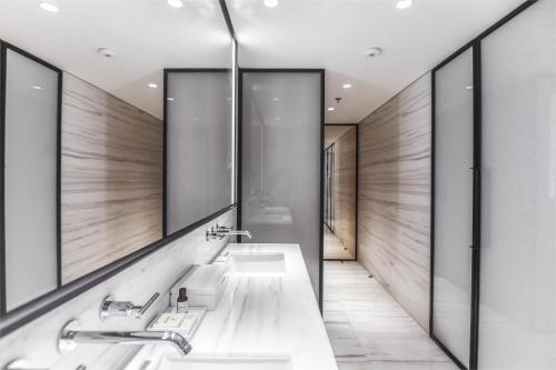 Bund View Suite