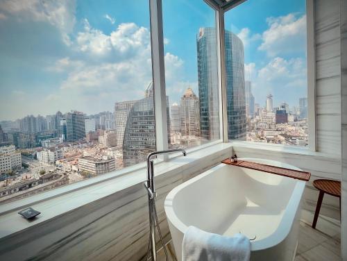 Bund View Suite