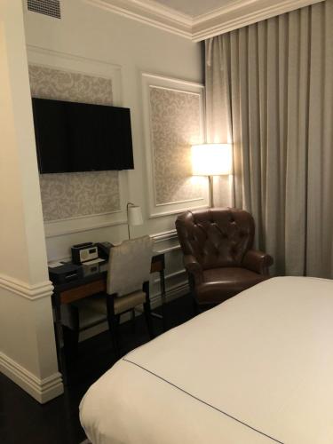 Premier King Room