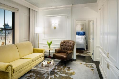 Premier Suite